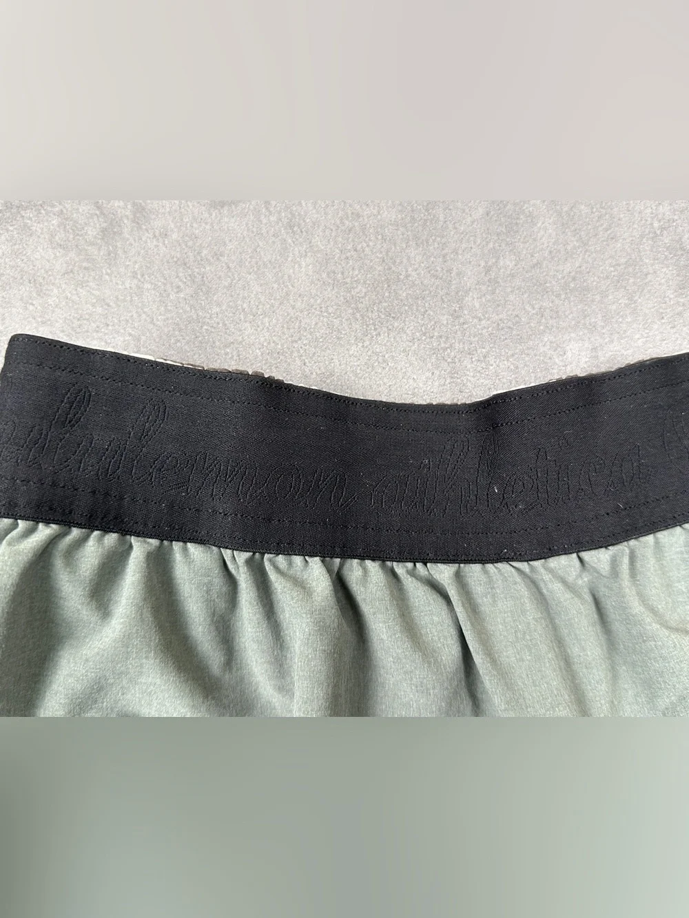 Lululemon Go The Distance Reversible Shorts Stripe Mink Berry Gray 10